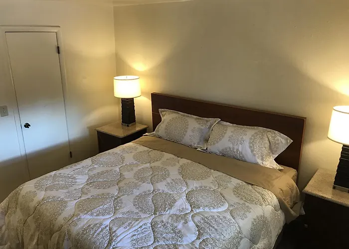 Motel Gordon James *